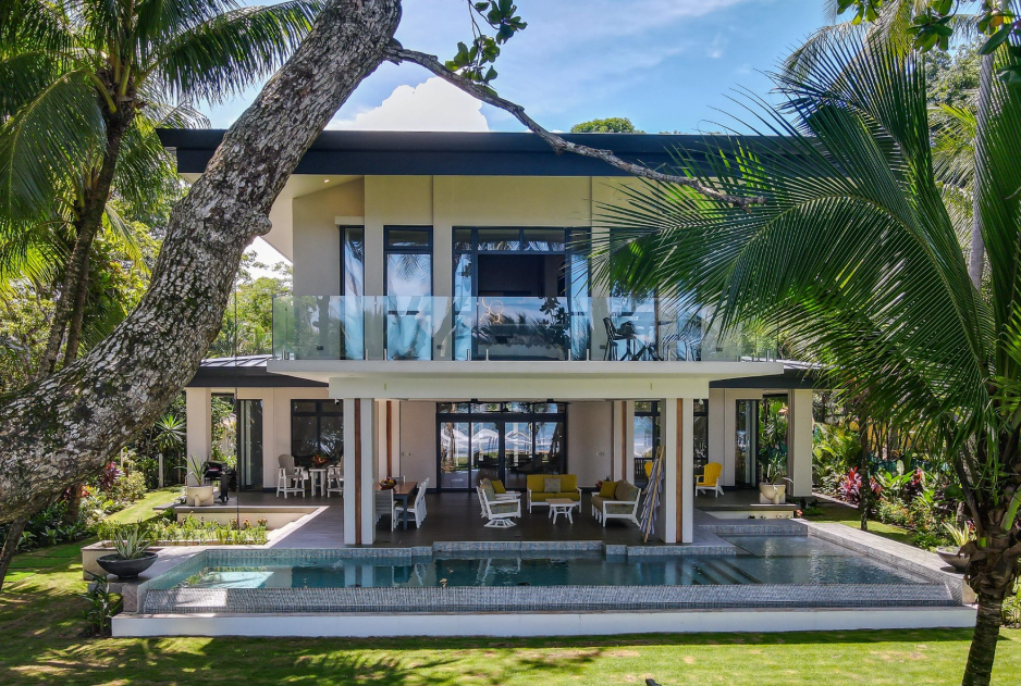Homes & Villas